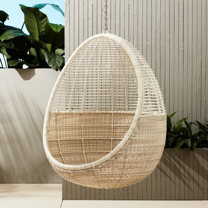 hanging chairs with mesh fabric for breathable seating