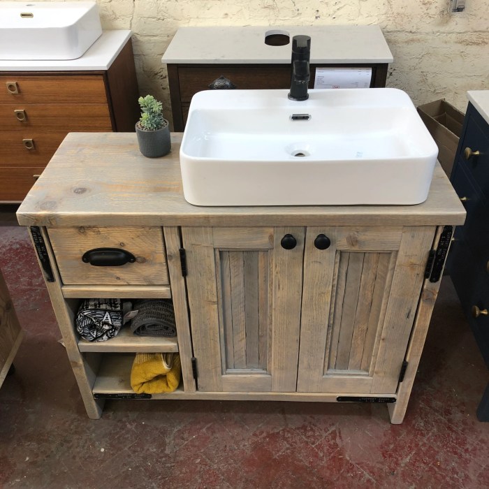 Reclaimed wood bathroom vanities for rustic effect